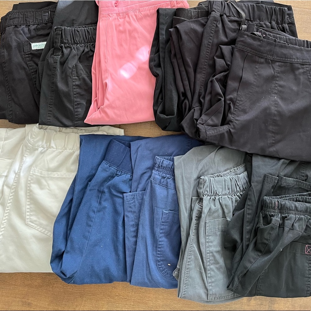 Scrub pants size small
